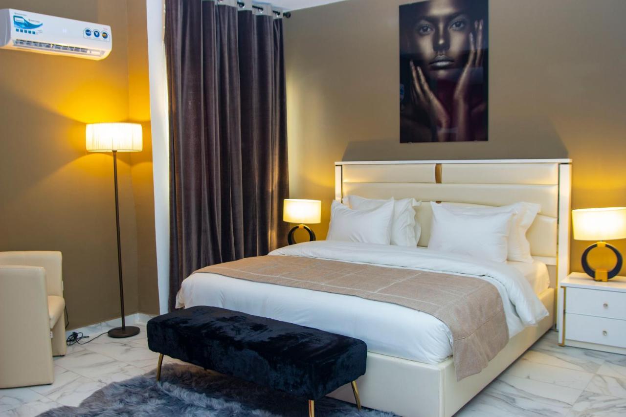 Merina Hotel Yaounde Exterior photo