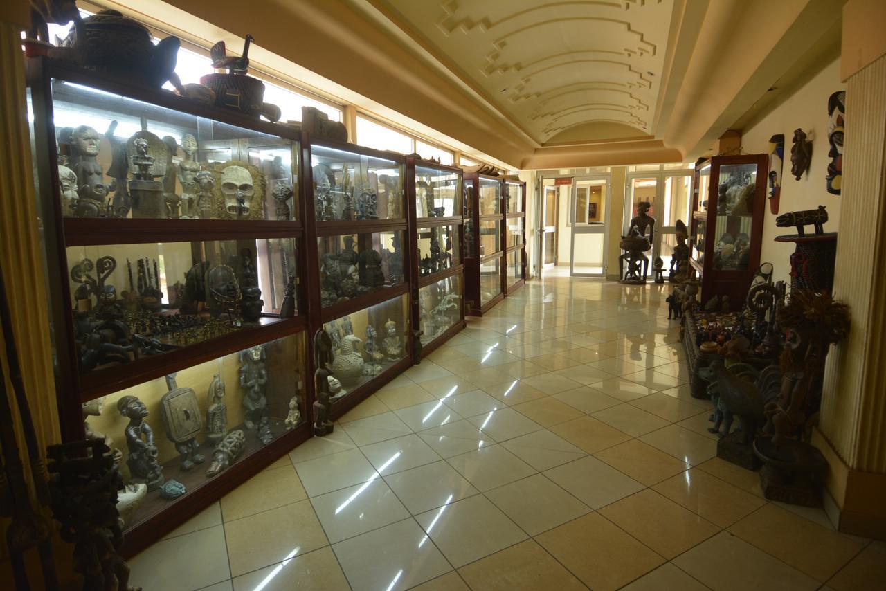 Merina Hotel Yaounde Exterior photo
