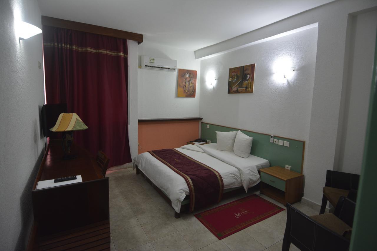 Merina Hotel Yaounde Exterior photo