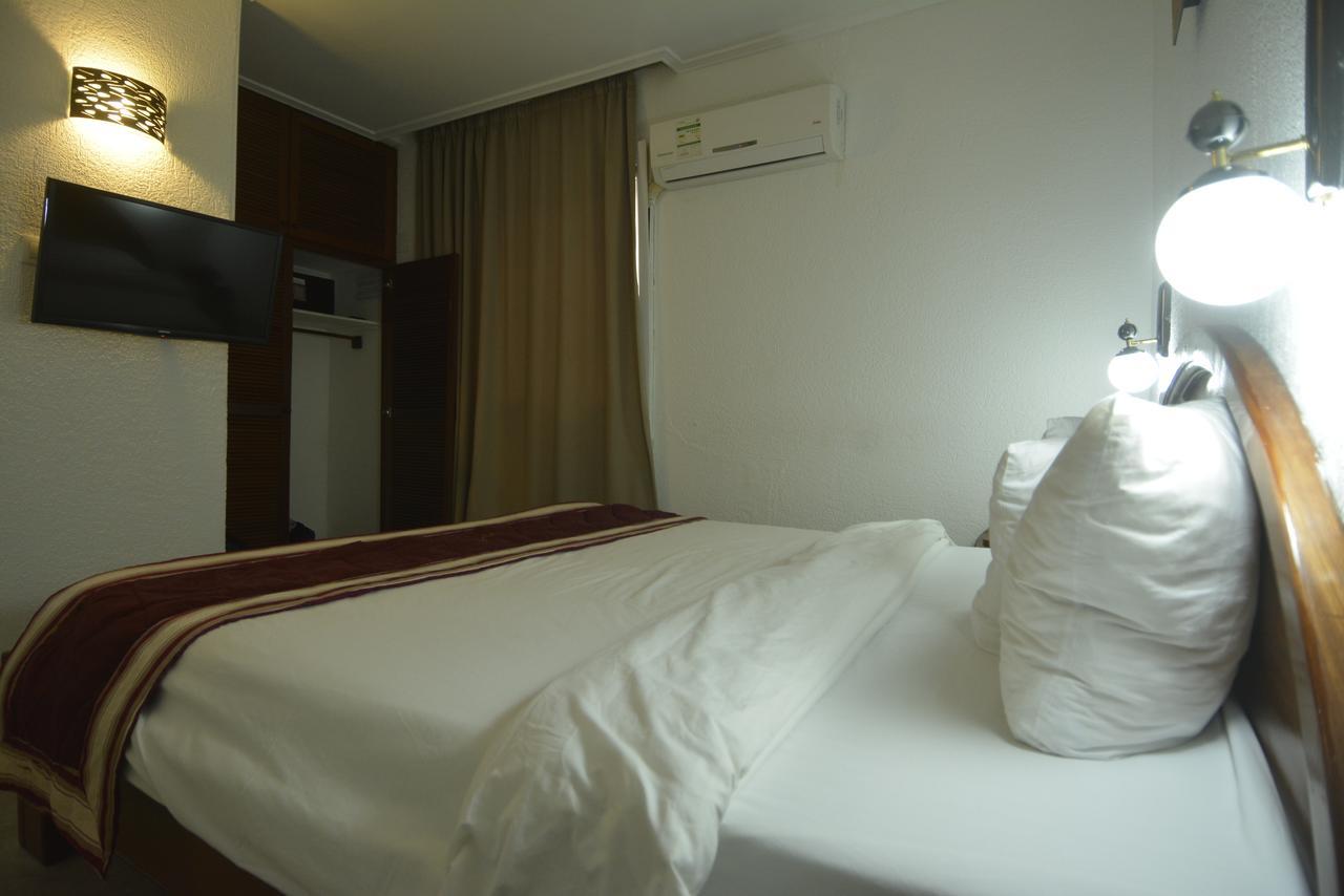 Merina Hotel Yaounde Exterior photo