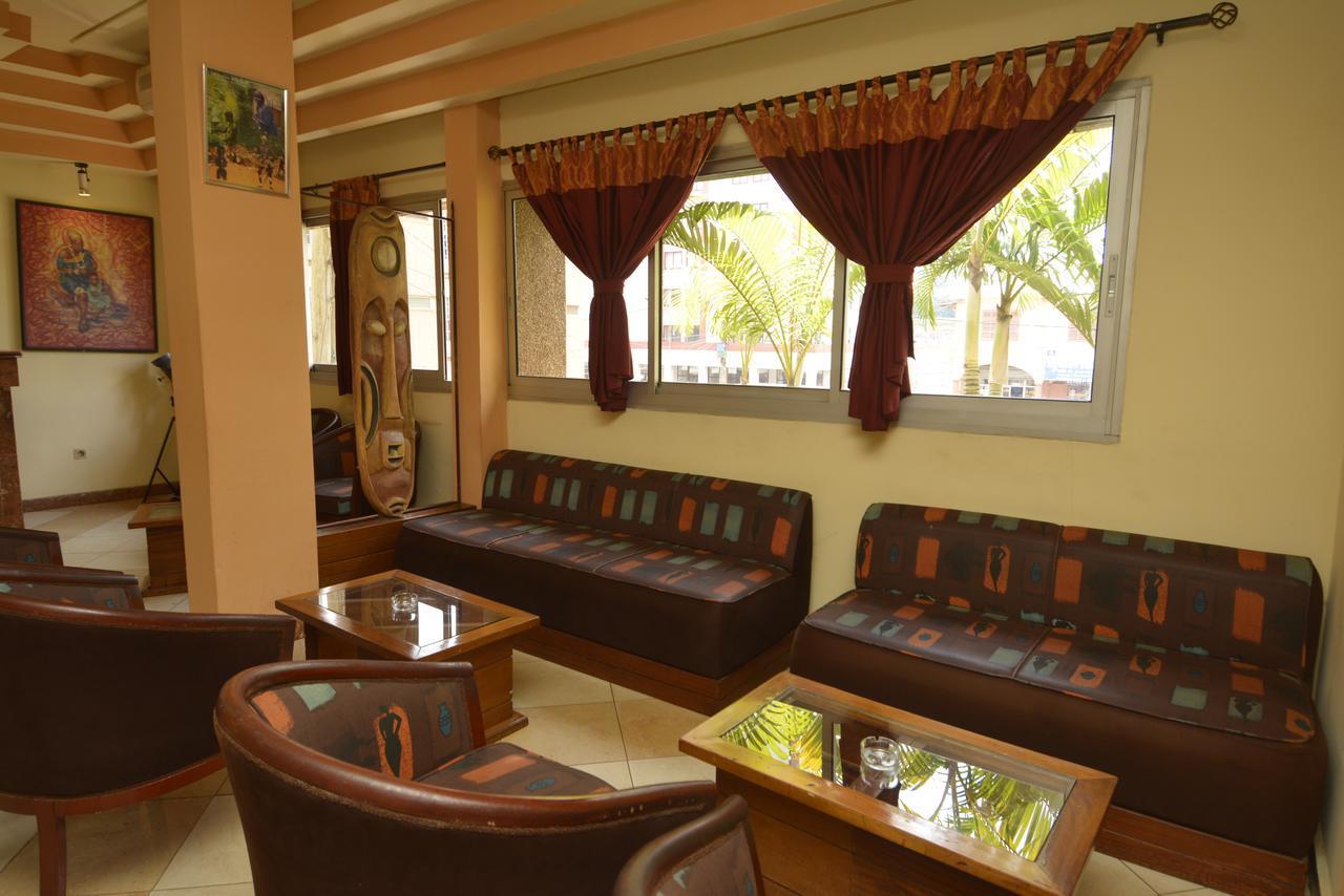 Merina Hotel Yaounde Exterior photo