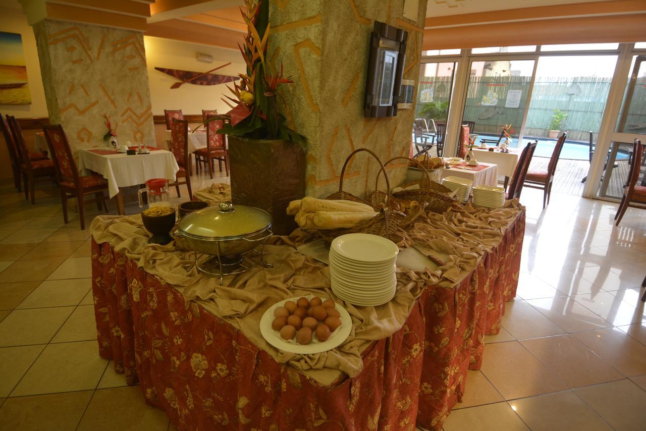 Merina Hotel Yaounde Exterior photo