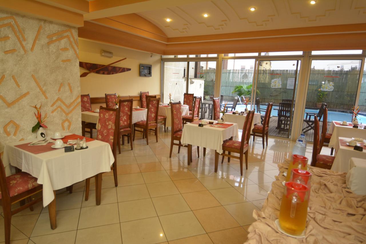 Merina Hotel Yaounde Exterior photo